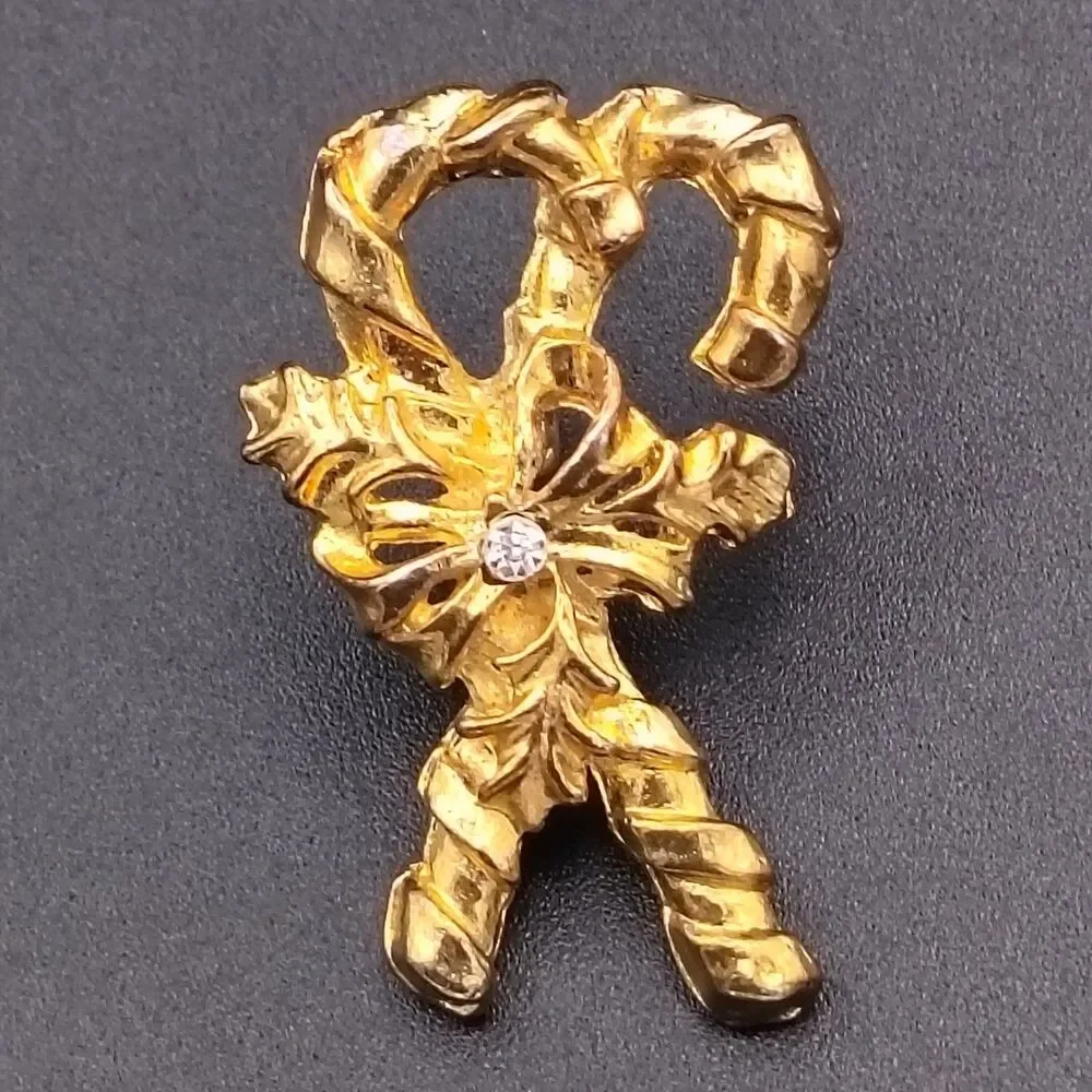 Vintage Gold Tone Candy Cane Bow Brooch Pin Clear Rhinestone Holiday Christmas